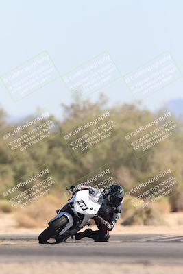 media/Nov-02-2025-CVMA (Sun) [[337aff29ab]]/Race 8-Formula Lightweight Twins Shootout/